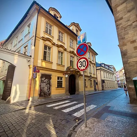 Charles Bridge, Old Town3 Min Walk Private G