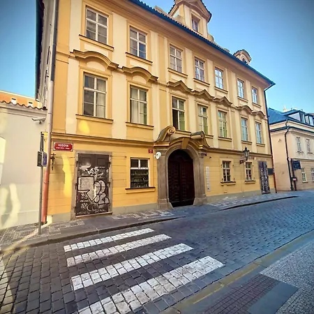 Charles Bridge, Old Town3 Min Walk Private G منزل للإقامة *